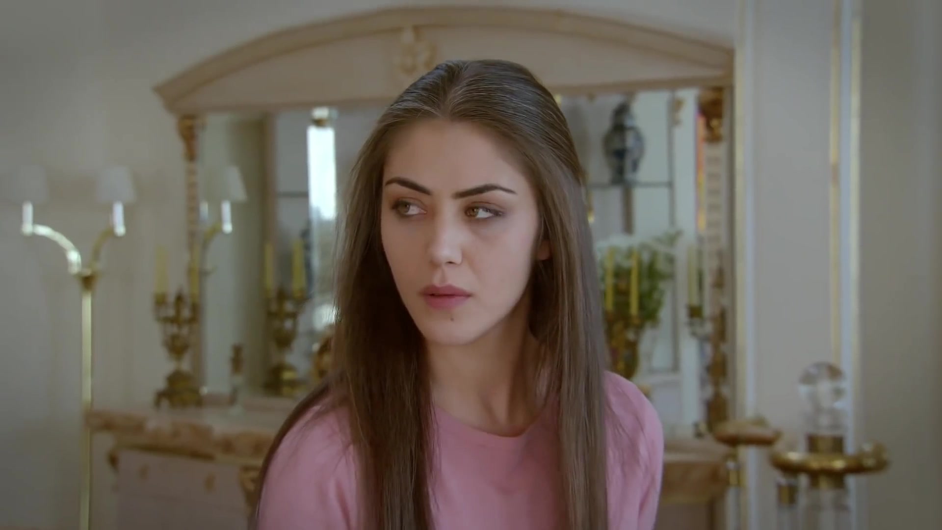 Кадры из сериала Раненые птицы 15 серия 1 сезон (2019)