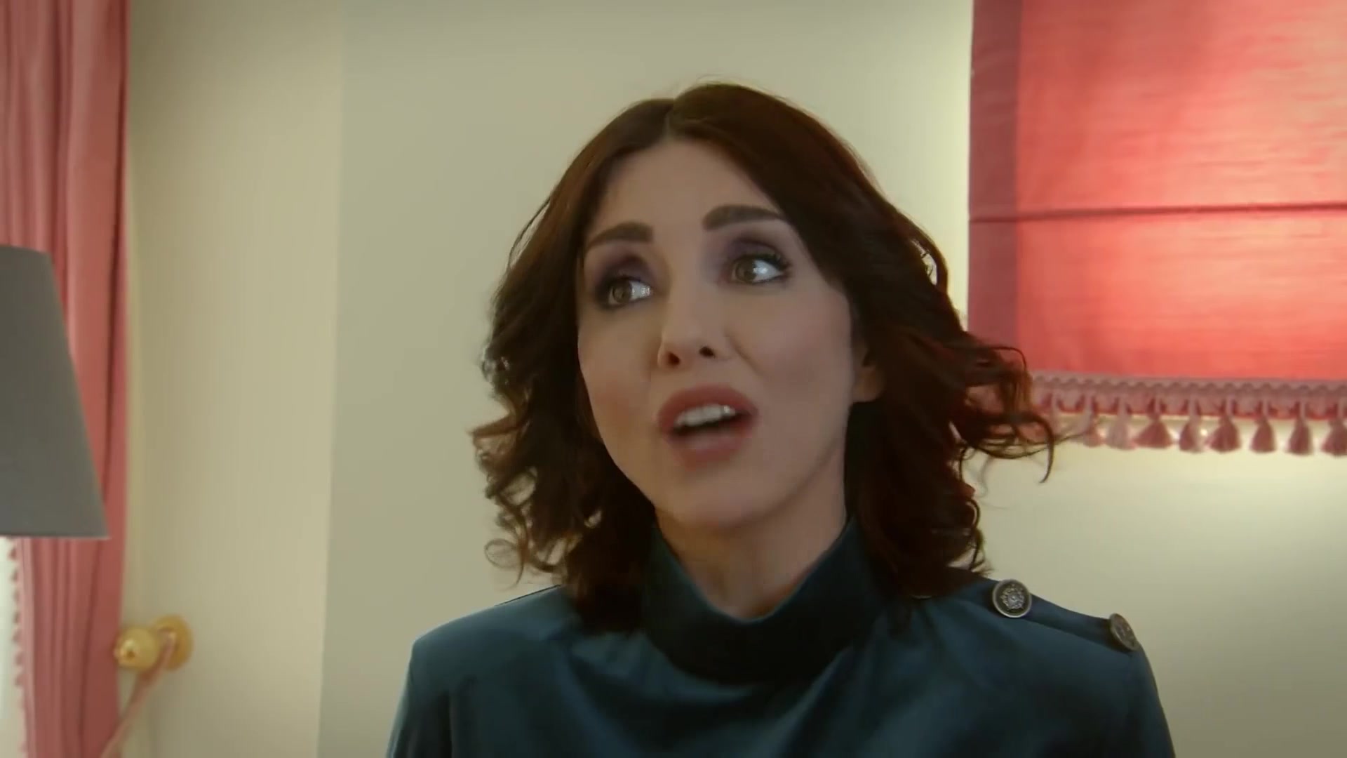 Кадры из сериала Раненые птицы 16 серия 1 сезон (2019)