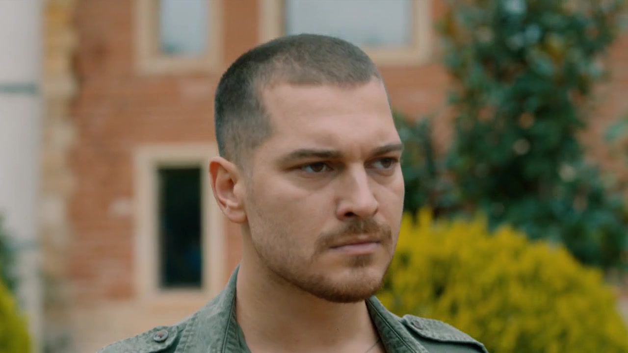 Кадры из сериала Внутри 5 серия 1 сезон (2016)