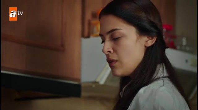 Кадры из сериала Обиженные цветы 1 серия 1 сезон (2015)