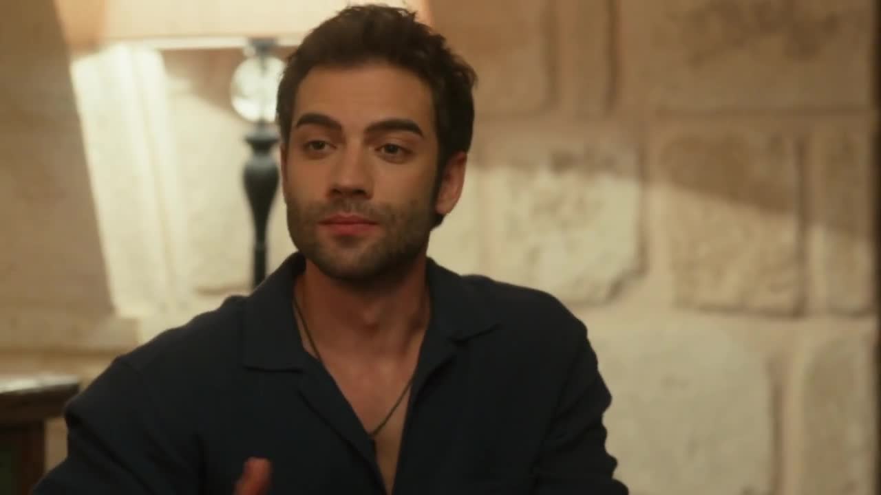 Кадры из сериала Сапфир 2 серия 1 сезон (2023)