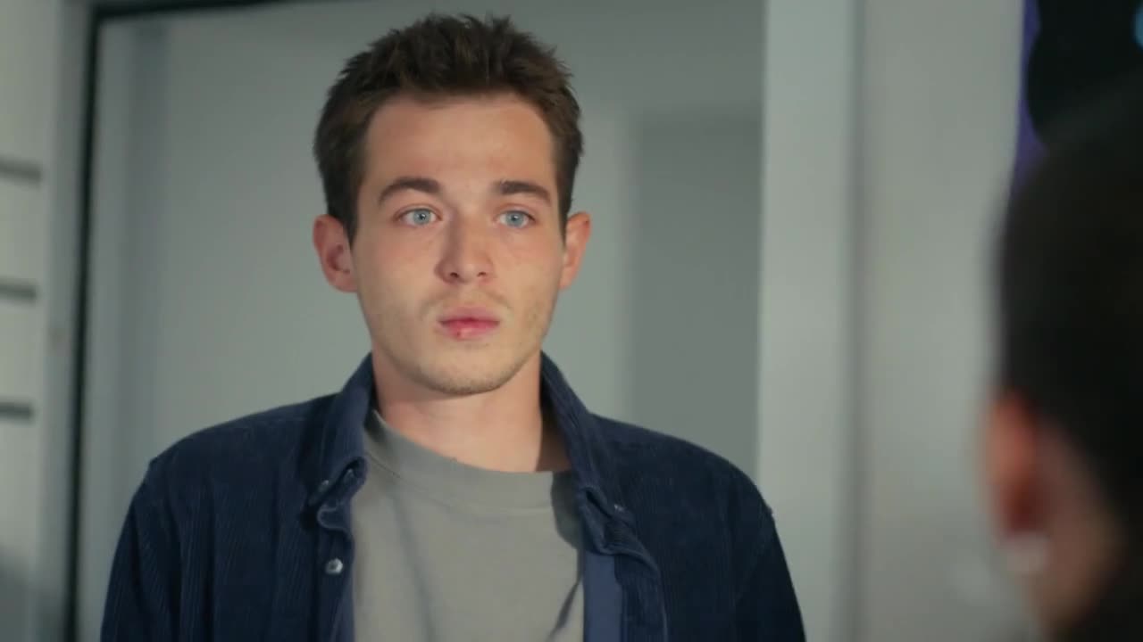 Кадры из сериала Сапфир 24 серия 1 сезон (2023)