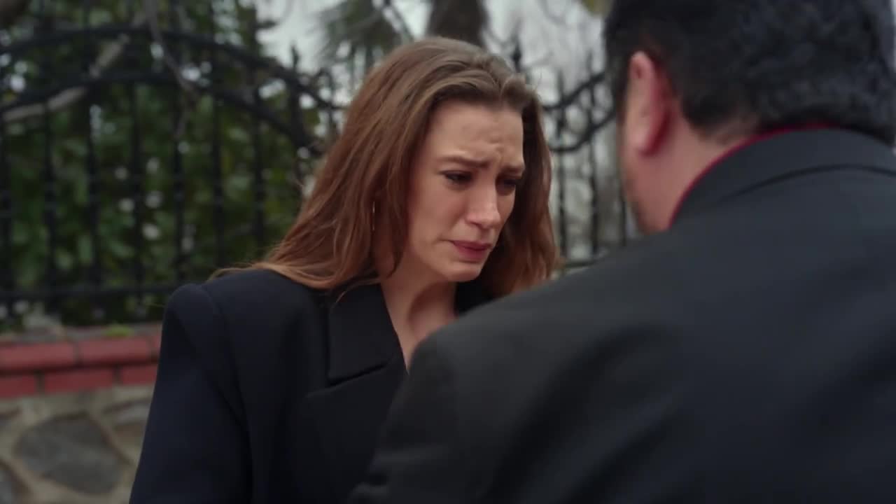 Кадры из сериала Семья 5 серия 1 сезон (2023)