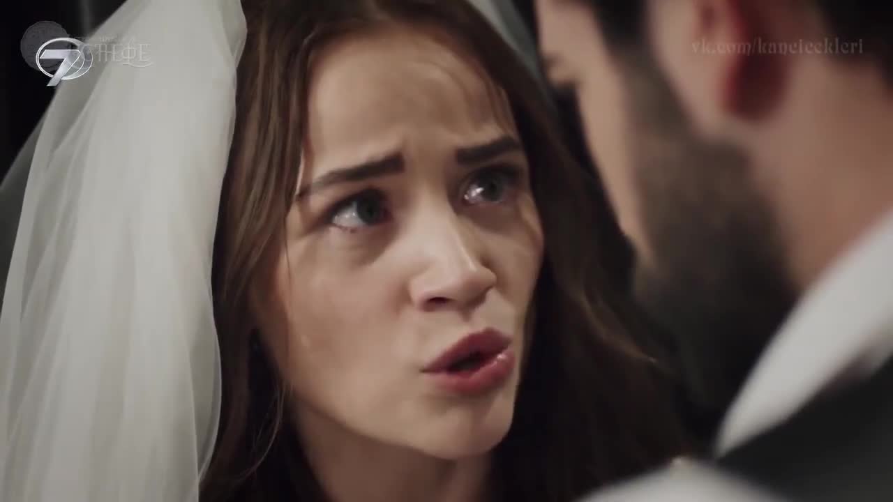 Кадры из сериала Кровавые цветы 6 серия 1 сезон (2022)