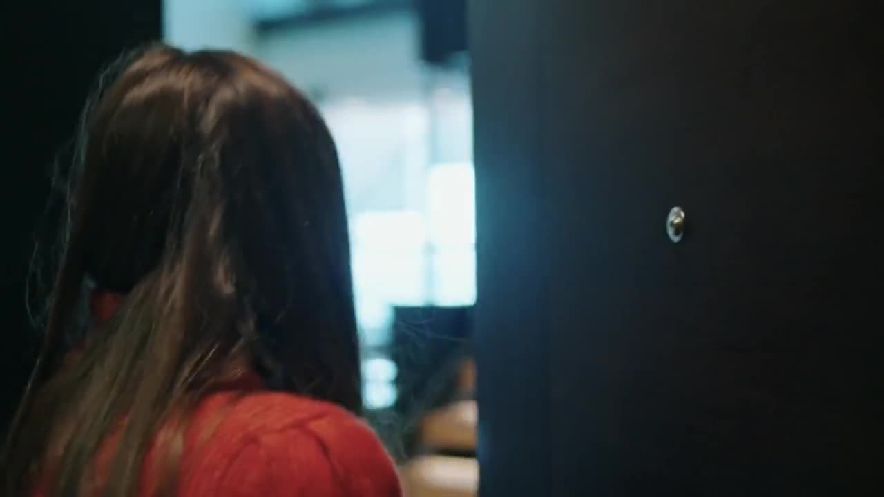Кадры из сериала Зимородок 18 серия 1 сезон (2022)