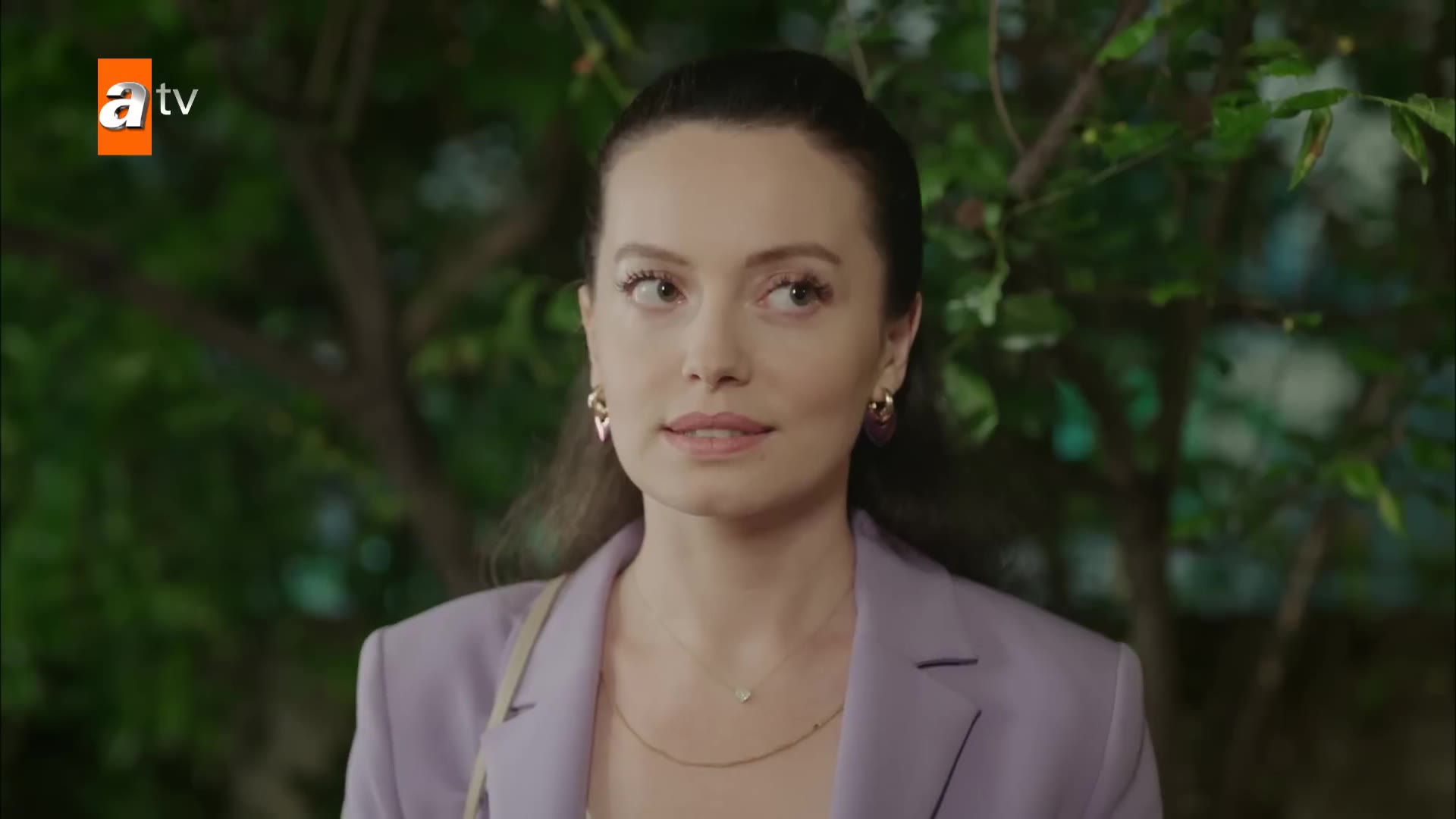 Кадры из сериала Огонь внутри нас 3 серия 1 сезон (2022)