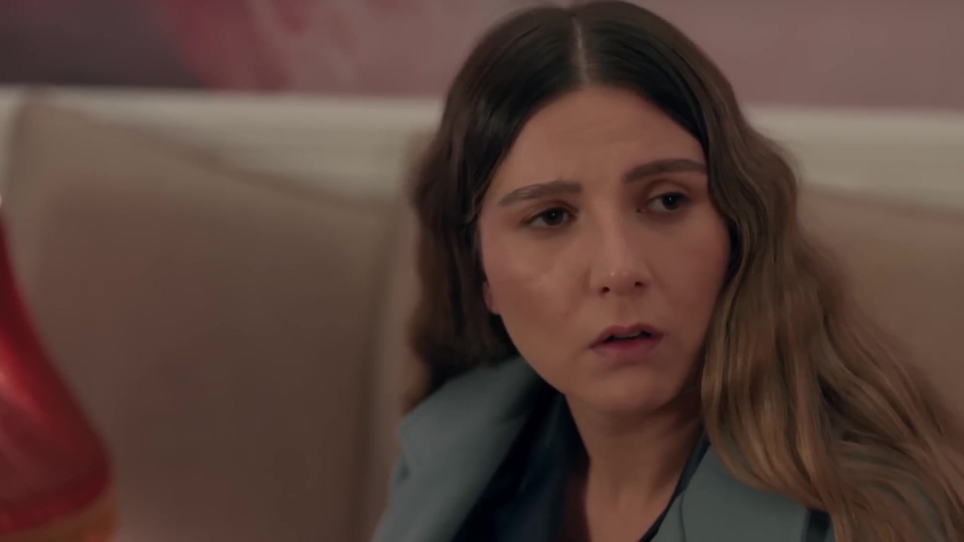 Кадры из сериала Лейла 7 серия 1 сезон (2024)