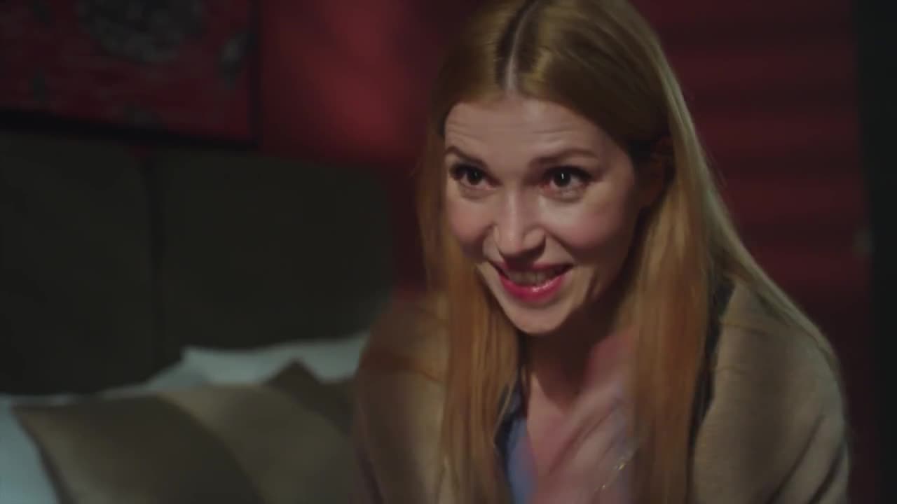 Кадры из сериала Девушка за стеклом 3 серия 1 сезон (2021)