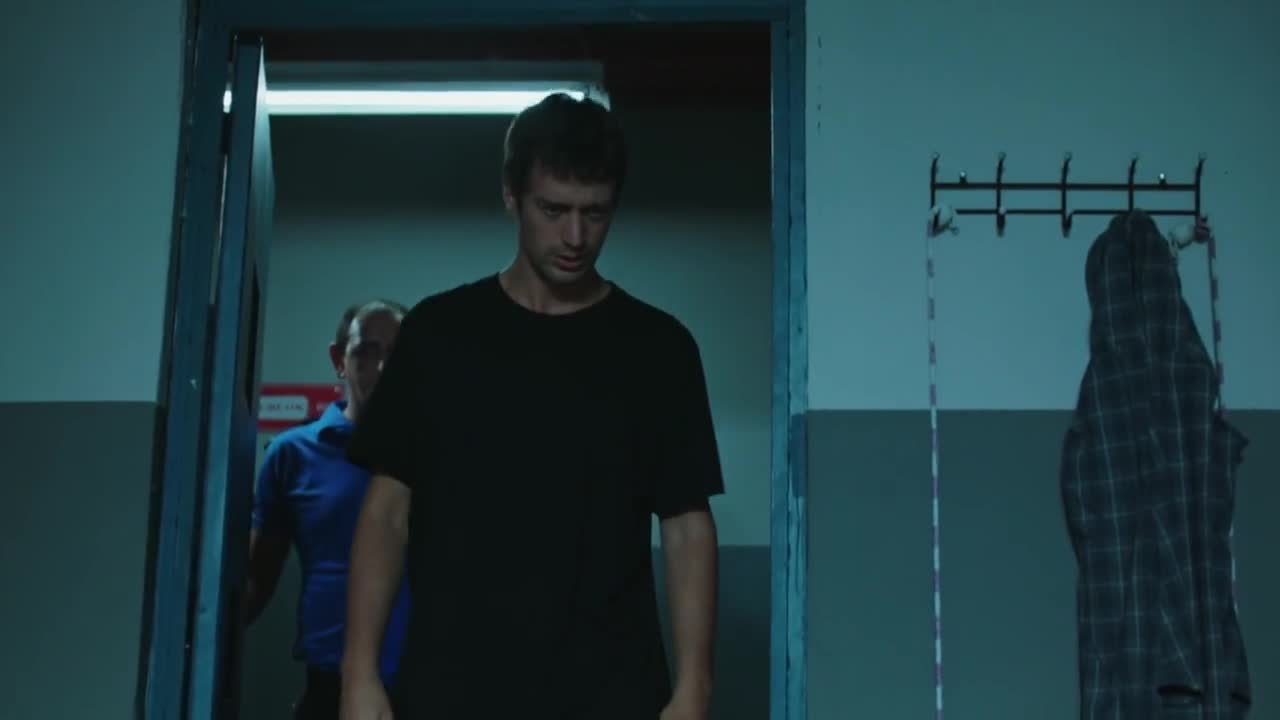 Кадры из сериала Девушка за стеклом 4 серия 3 сезон (2021)