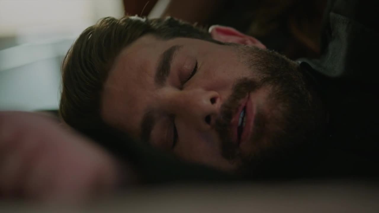 Кадры из сериала Девушка за стеклом 10 серия 3 сезон (2021)
