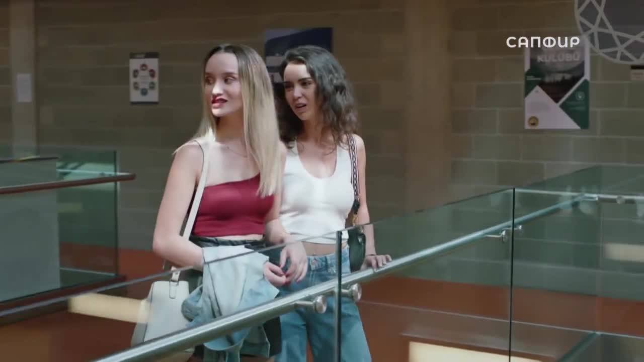 Кадры из сериала Моя левая половинка (2020)