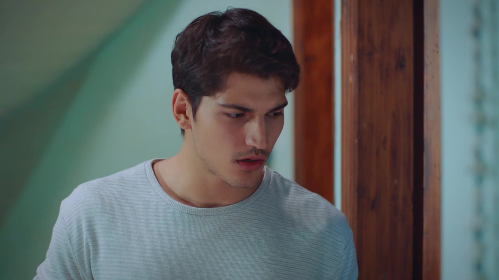 Кадры из сериала Любовь заставит плакать 13 серия 1 сезон (2019)
